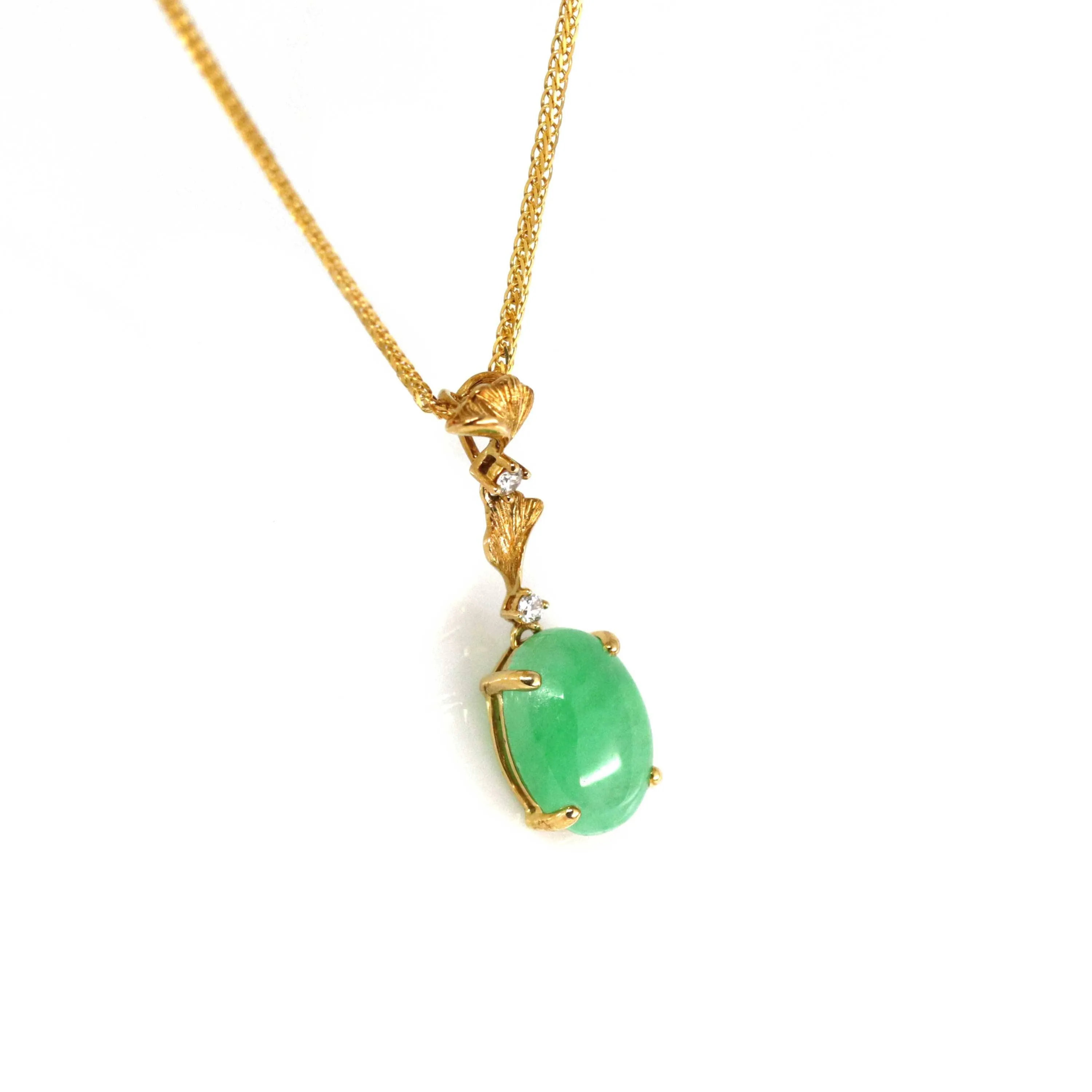 18k Yellow Gold Jadeite Jade Ginkgo Leaf Pendant Necklace with Diamond