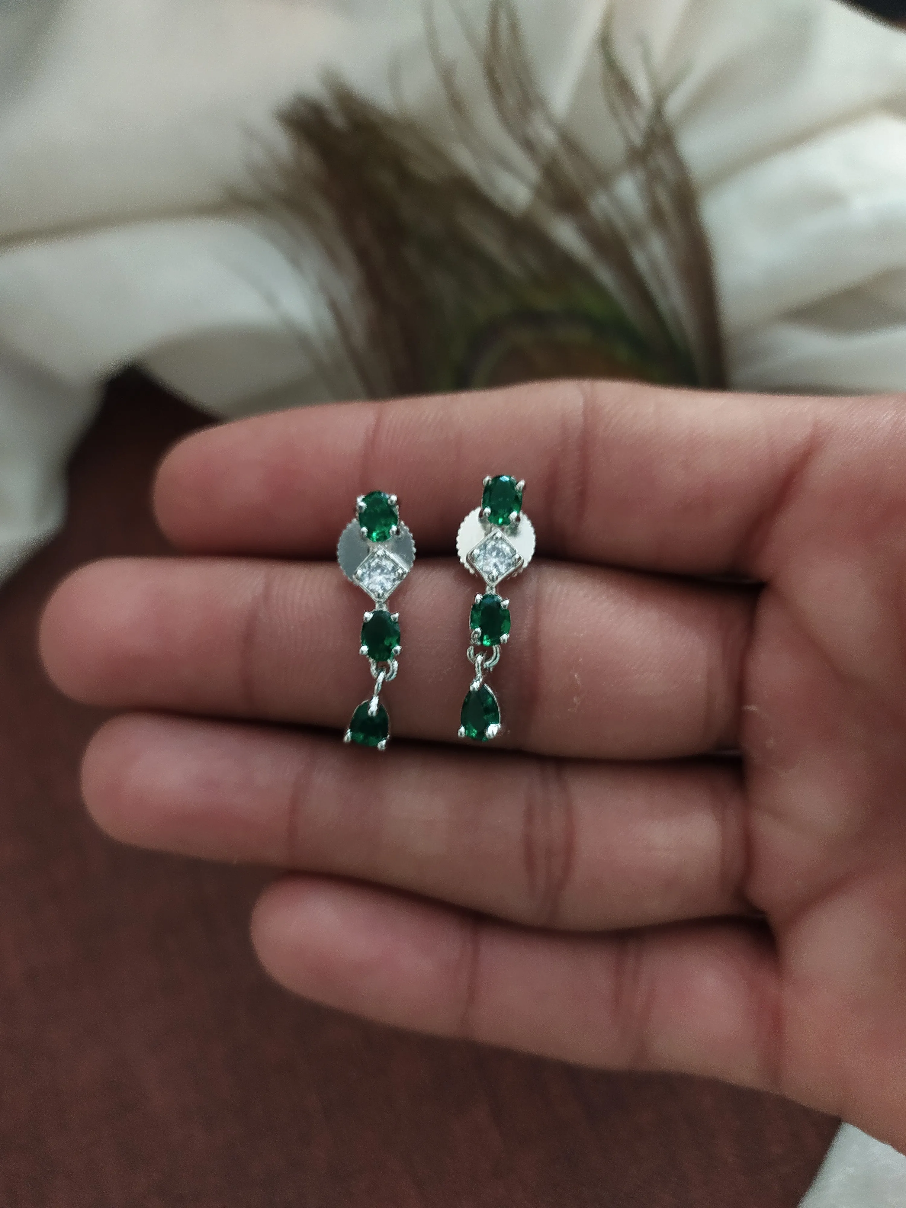 Graceful Single-Line Zircon Necklace with Pear-Shaped Drop