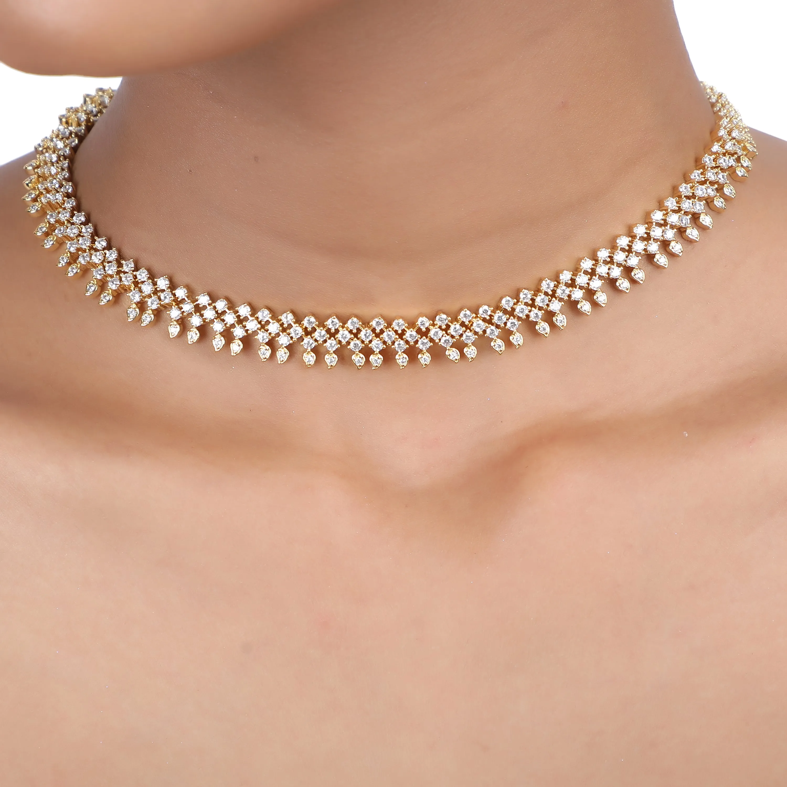 MAANI NECKLACE